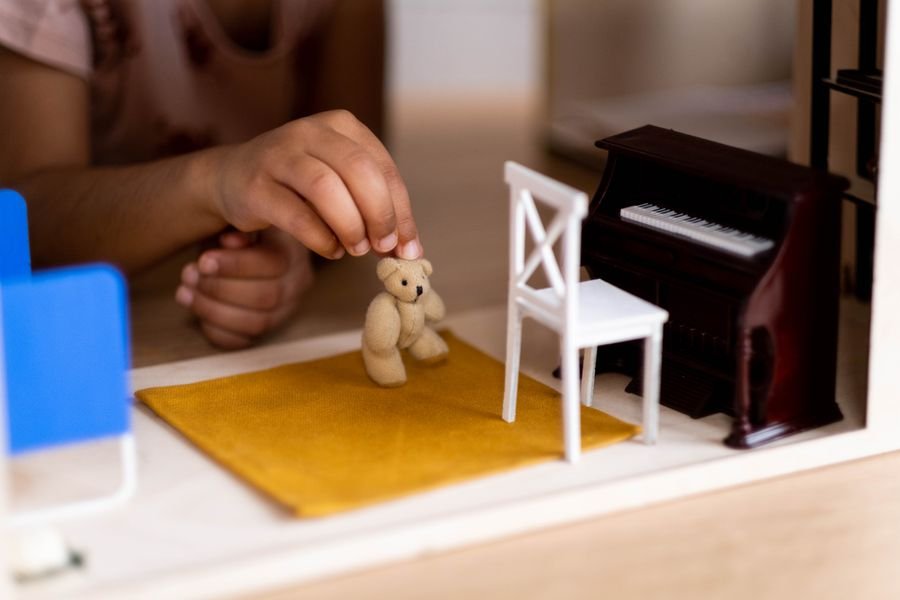 Miniature Dollhouse Play Set